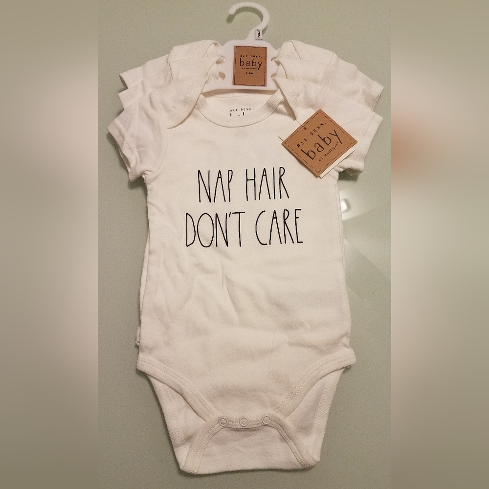 Rae Dunn Baby BodySuit 3 Pack 6-9 Months